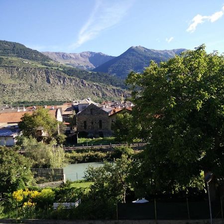 Haus Loretz Laas Exterior foto