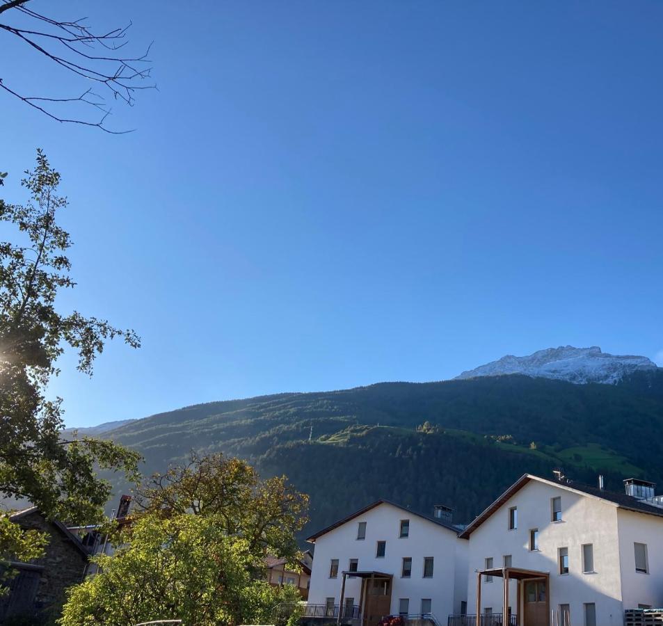 Haus Loretz Laas Exterior foto